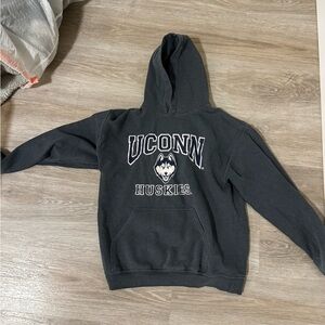 Size medium unisex UConn hoodie